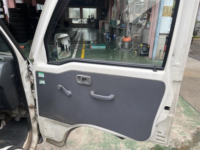 ハイゼットトラック 4WD MT エアコン 運転席エアバッグ(11枚目)