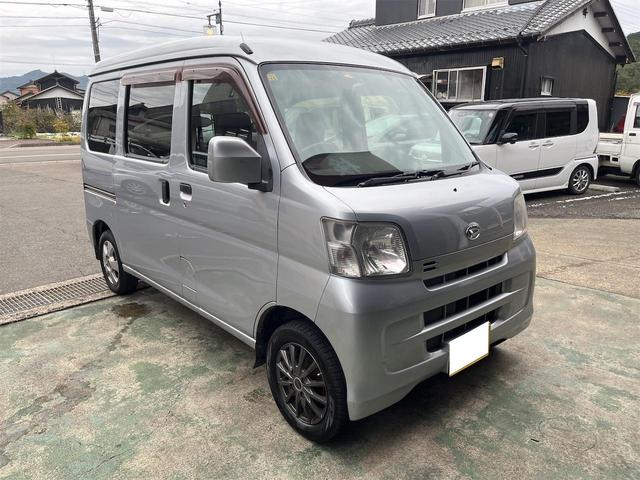 ハイゼットカーゴ 　軽バン　ＡＴ　両側スライドドア　電動格納ミラー　アルミホイール　エアコン　パワーウィンドウ　ＣＤ（3枚目）