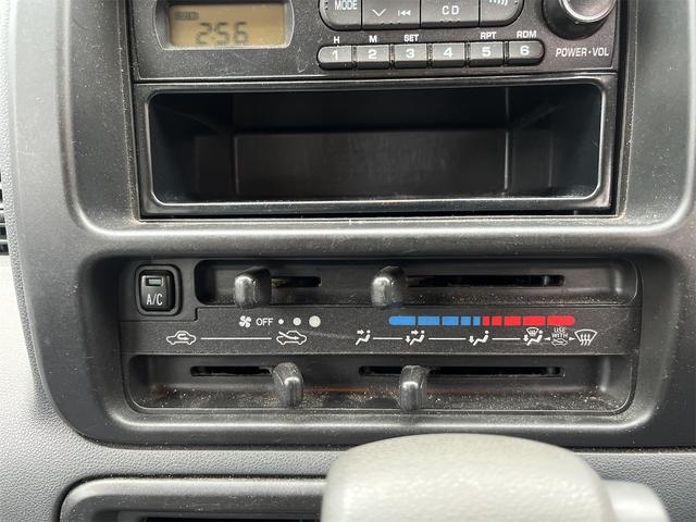ハイゼットカーゴ 　軽バン　ＡＴ　両側スライドドア　電動格納ミラー　アルミホイール　エアコン　パワーウィンドウ　ＣＤ（14枚目）
