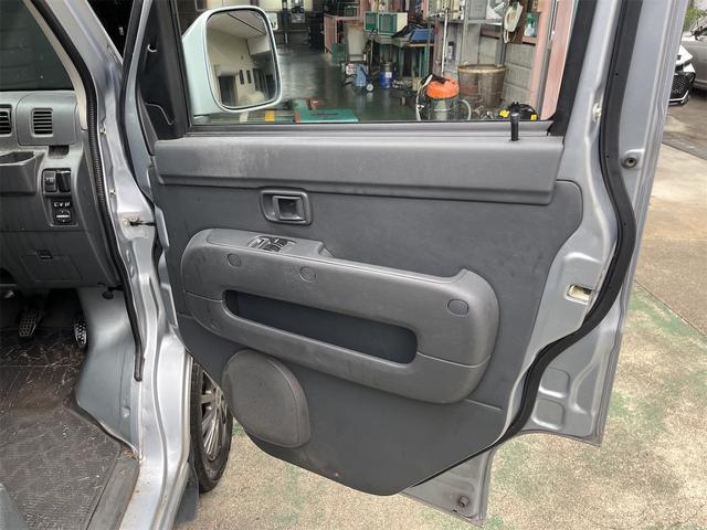 ハイゼットカーゴ 　軽バン　ＡＴ　両側スライドドア　電動格納ミラー　アルミホイール　エアコン　パワーウィンドウ　ＣＤ（17枚目）
