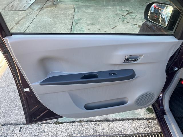 ミライース Ｘ　３５ｔｈアニバーサリーゴールドエディション　ＳＡ　衝突被害軽減システム　キーレスエントリー　アイドリングストップ　電動格納ミラー　ＣＶＴ　盗難防止システム　ＡＢＳ　ＥＳＣ　ＣＤ　ミュージックプレイヤー接続可　アルミホイール　衝突安全ボディ　エアコン（31枚目）