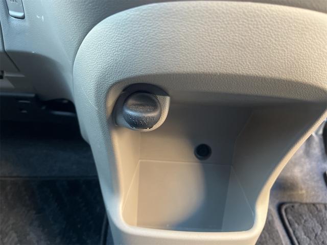 ミライース Ｘ　３５ｔｈアニバーサリーゴールドエディション　ＳＡ　衝突被害軽減システム　キーレスエントリー　アイドリングストップ　電動格納ミラー　ＣＶＴ　盗難防止システム　ＡＢＳ　ＥＳＣ　ＣＤ　ミュージックプレイヤー接続可　アルミホイール　衝突安全ボディ　エアコン（45枚目）