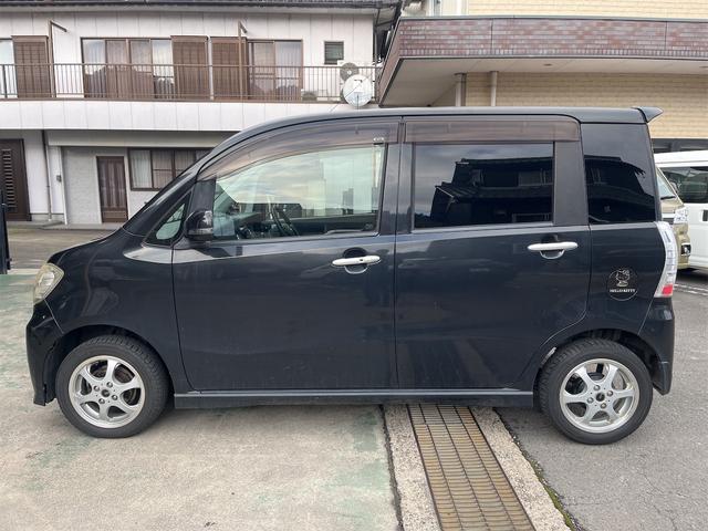 タントエグゼ カスタムＧ　ＨＩＤ　スマートキー　ＣＶＴ　盗難防止システム　ＡＢＳ　ＣＤ　アルミホイール　衝突安全ボディ　エアコン（8枚目）