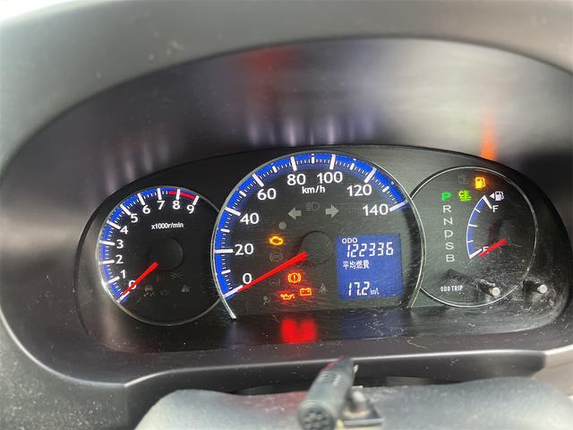 タントエグゼ カスタムＧ　ＨＩＤ　スマートキー　ＣＶＴ　盗難防止システム　ＡＢＳ　ＣＤ　アルミホイール　衝突安全ボディ　エアコン（11枚目）