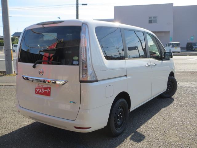 セレナ ２０Ｘ　４ＷＤ　ナビＴＶ　バックカメラ　片側電動スライドドア　スマートキー　衝突軽減ブレーキ　８人乗り（2枚目）