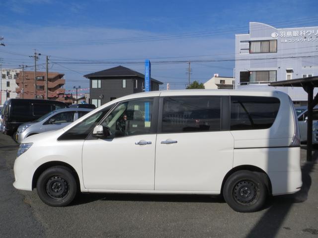 セレナ ２０Ｘ　４ＷＤ　ナビＴＶ　バックカメラ　片側電動スライドドア　スマートキー　衝突軽減ブレーキ　８人乗り（4枚目）