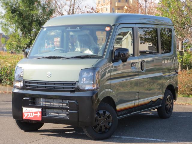 エブリイ Ｊリミテッド　軽キャンパー　車中泊　フルフラットベッド　外部電源　コンセント　ソケット　ロングテーブル　跳ね上げ式テーブル　ベッド下収納　　ターボ　ハイルーフ　４人乗車　両側電動スライドドア　スマートキー（2枚目）