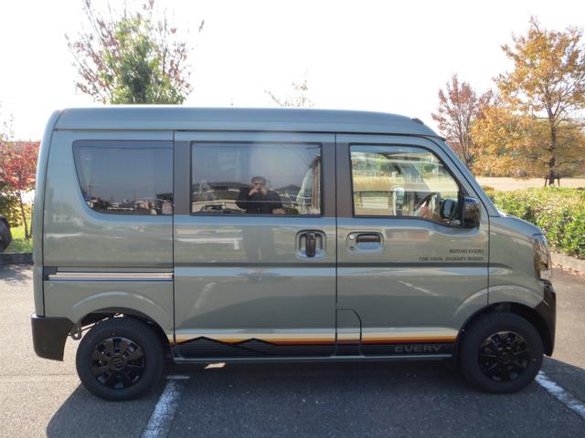 エブリイ Ｊリミテッド　軽キャンパー　車中泊　フルフラットベッド　外部電源　コンセント　ソケット　ロングテーブル　跳ね上げ式テーブル　ベッド下収納　　ターボ　ハイルーフ　４人乗車　両側電動スライドドア　スマートキー（28枚目）