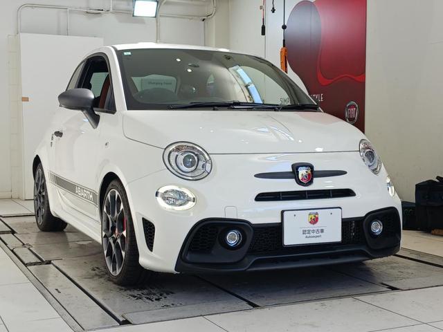 アバルト595 コンペティツィオーネ /1400ccターボ/5速シーケンシャルAT/認定中古車保証1年/ETC/アップルカープレイ・アンドロイドオート(4枚目)