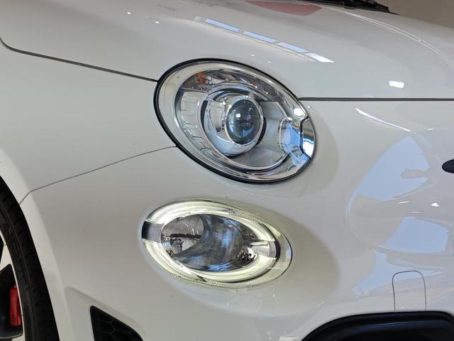 アバルト595 コンペティツィオーネ /1400ccターボ/5速シーケンシャルAT/認定中古車保証1年/ETC/アップルカープレイ・アンドロイドオート(10枚目)