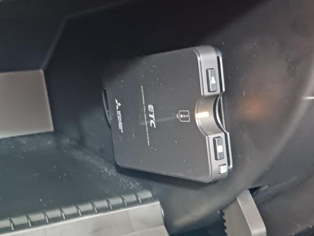 アバルト595 コンペティツィオーネ /1400ccターボ/5速シーケンシャルAT/認定中古車保証1年/ETC/アップルカープレイ・アンドロイドオート(29枚目)