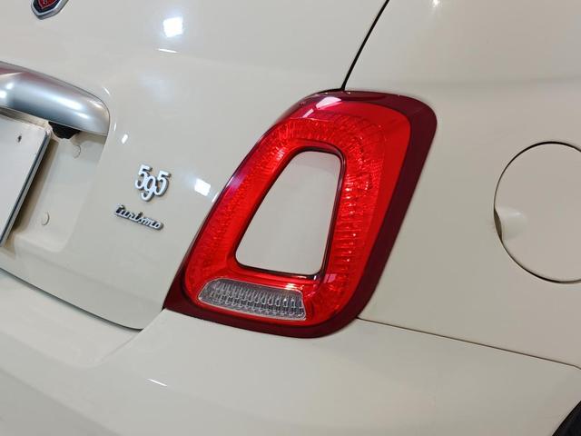 アバルト595C ツーリズモ /1400ccターボ/5速シーケンシャルAT/認定中古車保証1年/ナビ/バックカメラ/ETC/社外ドラレコ(10枚目)