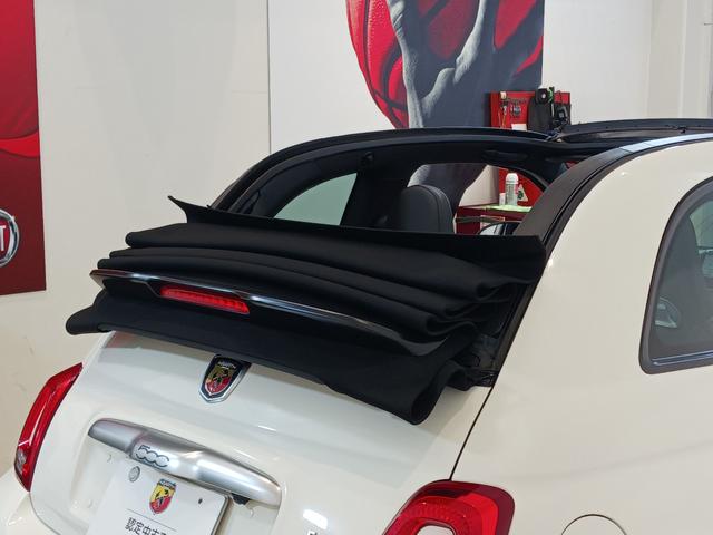 アバルト595C ツーリズモ /1400ccターボ/5速シーケンシャルAT/認定中古車保証1年/ナビ/バックカメラ/ETC/社外ドラレコ(11枚目)