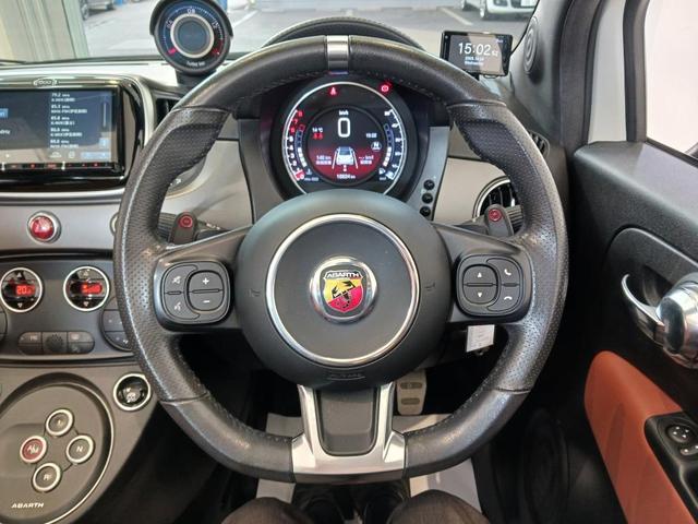 アバルト595C ツーリズモ /1400ccターボ/5速シーケンシャルAT/認定中古車保証1年/ナビ/バックカメラ/ETC/社外ドラレコ(16枚目)