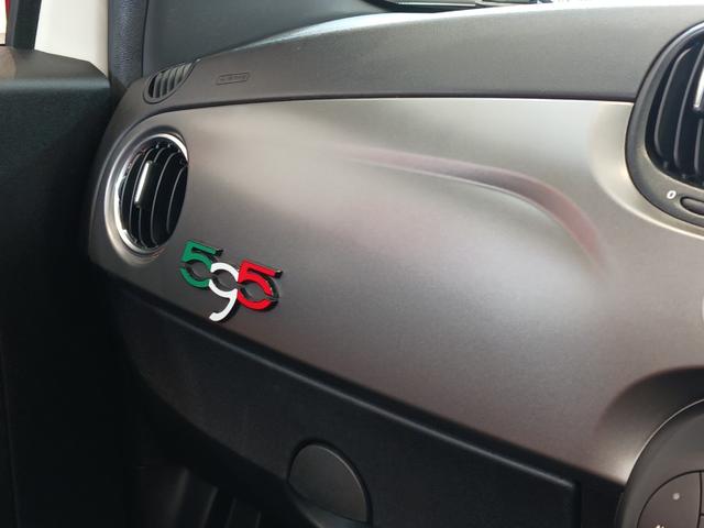 アバルト595C ツーリズモ /1400ccターボ/5速シーケンシャルAT/認定中古車保証1年/ナビ/バックカメラ/ETC/社外ドラレコ(23枚目)