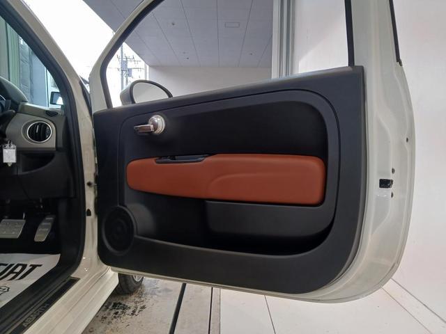 アバルト595C ツーリズモ /1400ccターボ/5速シーケンシャルAT/認定中古車保証1年/ナビ/バックカメラ/ETC/社外ドラレコ(25枚目)