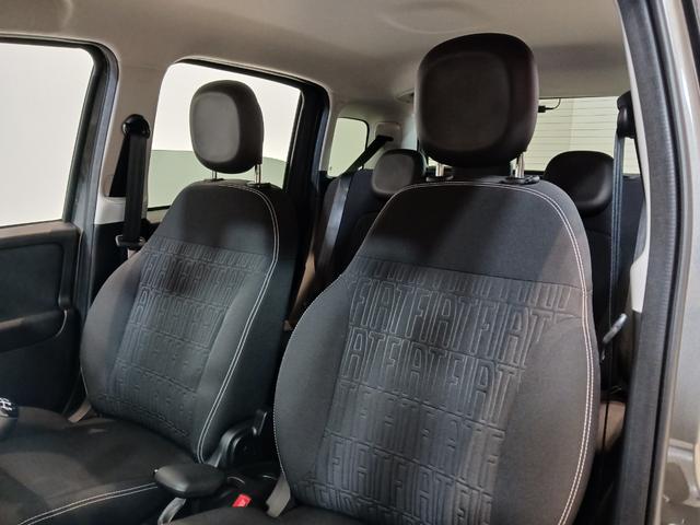 パンダ クロス　４×４　／９００ｃｃターボ／限定車／４ＷＤ／右ハンドル５速ＭＴ／新車保証継承／ドラレコ／ＥＴＣ（26枚目）