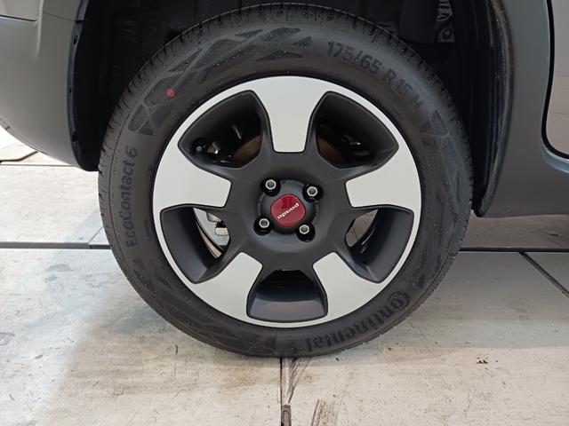 パンダ クロス　４×４　／９００ｃｃターボ／限定車／４ＷＤ／右ハンドル５速ＭＴ／新車保証継承／ドラレコ／ＥＴＣ（29枚目）