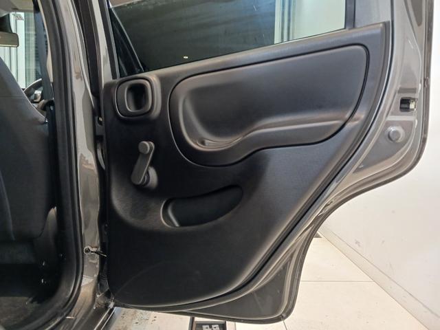 パンダ クロス　４×４　／９００ｃｃターボ／限定車／４ＷＤ／右ハンドル５速ＭＴ／新車保証継承／ドラレコ／ＥＴＣ（32枚目）