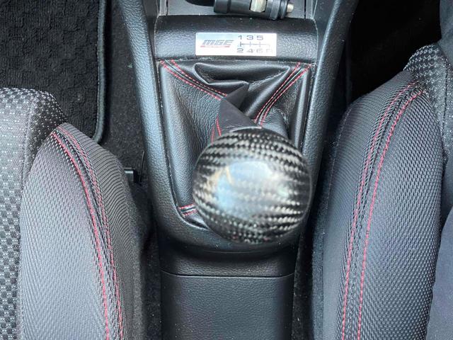 スイフトスポーツ ベースグレード　６ＭＴ　ナビ　ＴＶ　バックカメラ　純正エアロ　ＷＯＲＫ１７アルミ　ＲＳＲスプリング　Ｄ席ローポジションシートレール　ＨＩＤ（7枚目）