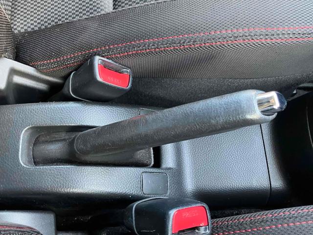 スイフトスポーツ ベースグレード　６ＭＴ　ナビ　ＴＶ　バックカメラ　純正エアロ　ＷＯＲＫ１７アルミ　ＲＳＲスプリング　Ｄ席ローポジションシートレール　ＨＩＤ（9枚目）