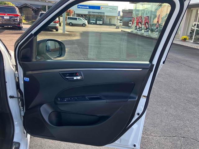 スイフトスポーツ ベースグレード　６ＭＴ　ナビ　ＴＶ　バックカメラ　純正エアロ　ＷＯＲＫ１７アルミ　ＲＳＲスプリング　Ｄ席ローポジションシートレール　ＨＩＤ（25枚目）