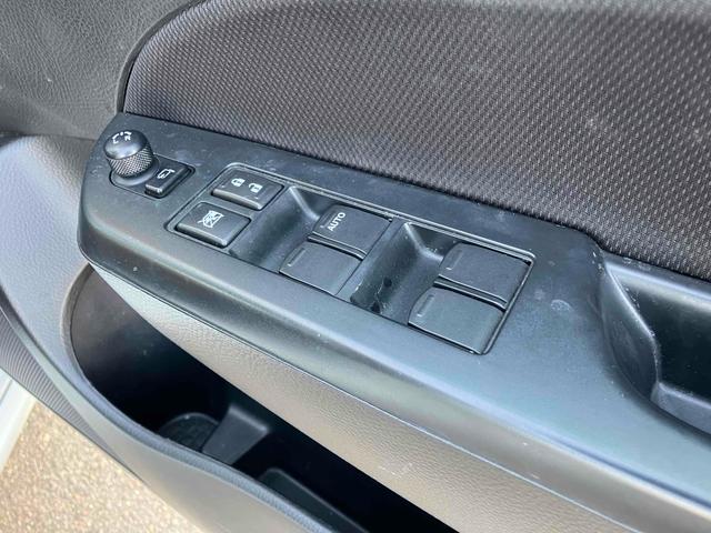 スイフトスポーツ ベースグレード　６ＭＴ　ナビ　ＴＶ　バックカメラ　純正エアロ　ＷＯＲＫ１７アルミ　ＲＳＲスプリング　Ｄ席ローポジションシートレール　ＨＩＤ（30枚目）