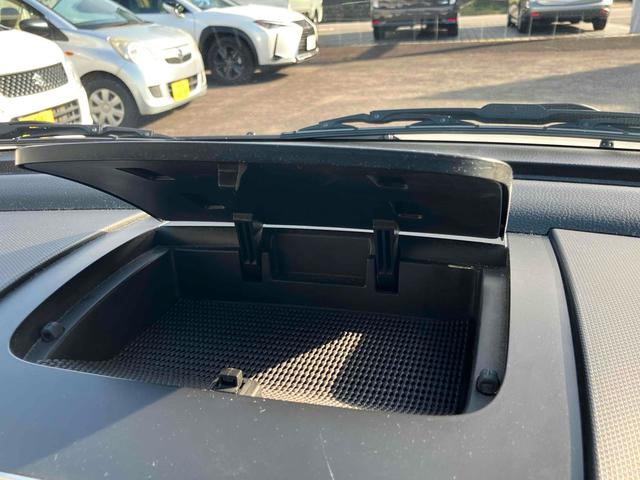 スイフトスポーツ ベースグレード　６ＭＴ　ナビ　ＴＶ　バックカメラ　純正エアロ　ＷＯＲＫ１７アルミ　ＲＳＲスプリング　Ｄ席ローポジションシートレール　ＨＩＤ（36枚目）