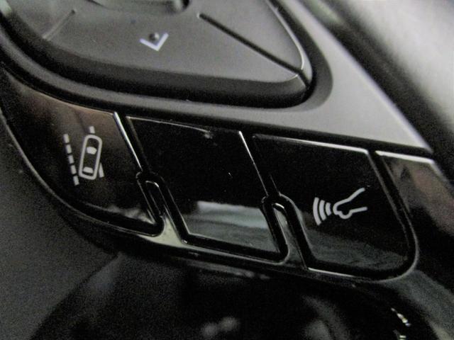 G LEDエディション セーフティセンス/純正フルセグSDナビ/バックカメラ/LED/ETC/オートマチックハイビーム/プリクラッシュセーフティ/レーンディパチャーアラート/クルーズコントロール/シートヒーター/純正18AW(9枚目)