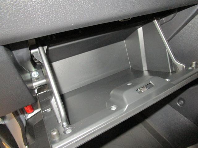 スタンダード 純正AM/FMチューナー スマートアシスト 衝突回避支援B ガードプロテクター 荷台ステップ WSRS ABS VSC&TRC Aストップ ラバーマット ドアバイザー 5M/T 4WD 届出済未使用車(13枚目)