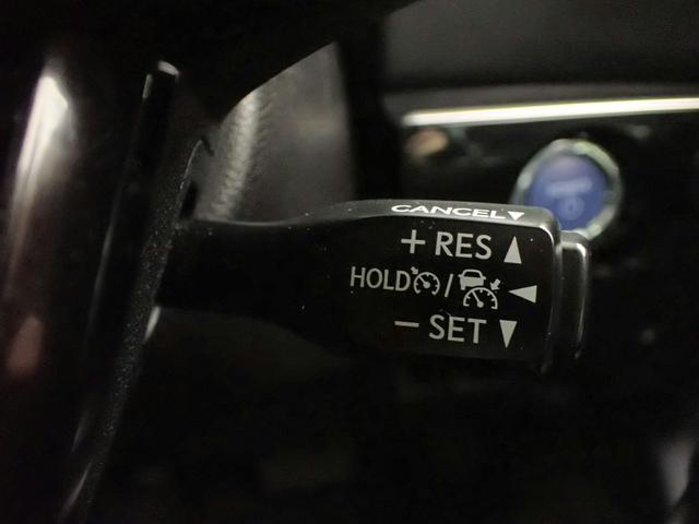 プリウス Ｓ　社外ナビ　ＢＴ接続可能　バックカメラ　ＥＴＣ　トヨタセーフティセンス　レーダークルーズＣ　ＬＥＤオートライト　インテリキー　プッシュスタート　Ａストップ　純正１５インチアルミ（10枚目）