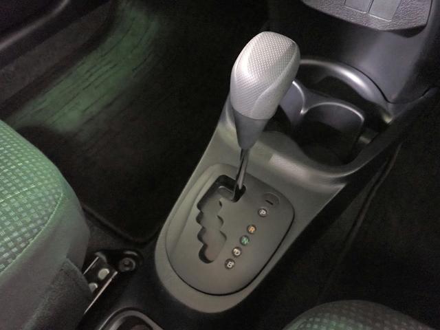 ヴィッツ ハイブリッドＦ　純正ワンセグＳＤナビ　Ｂカメラ　ＬＥＤオートヘッドライト　ＥＴＣ　スマートキー　ブルートゥース対応　ＣＶＴ（17枚目）