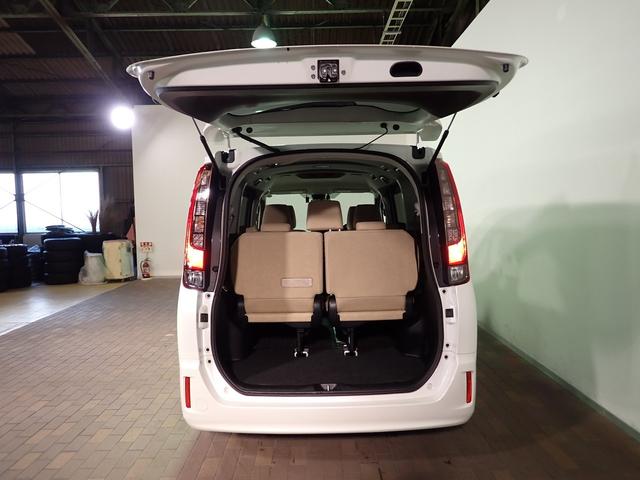 ノア ハイブリッドG 純正フルセグSDナビ Bカメラ 両側電動スライドドア トヨタセーフティセンス LEDオートヘッドライト ETC ドラレコ シートヒーター モデリスタFエアロ クルーズコントロール 純正アルミホイール(25枚目)