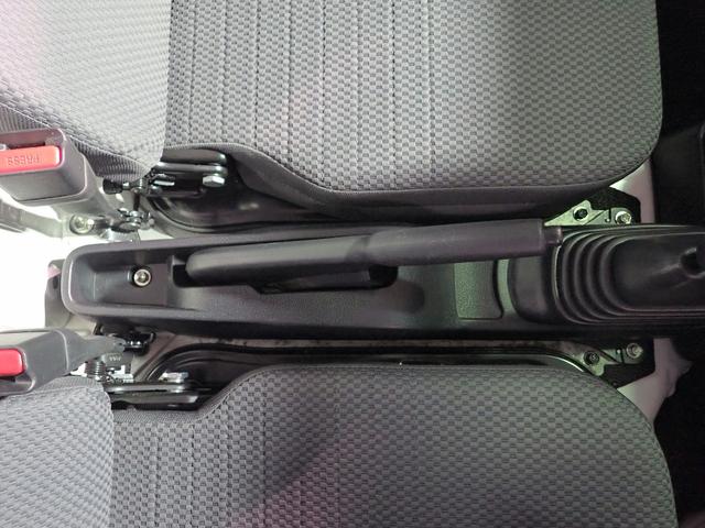 ハイゼットトラック エクストラＳＡＩＩＩｔ　純正ＣＤデッキ　社外ＬＥＤヘッドライト　５ＭＴ　スマートアシスト　キーレス　ブルートゥース対応　パワステ　ＳＲＳ　ＡＢＳ　スペアーキー　エアコン（15枚目）