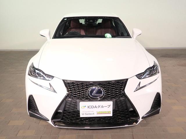 ＩＳ ＩＳ３００ｈ　Ｆスポーツ　純正フルセグＳＤナビ　Ｂカメラ　ＬＥＤオートヘッドライト　ＥＴＣ　赤レザーシート　パーキングセンサー　レクサスセーフティセンス　ＢＳＭ　クルーズコントロール　カードキー　シートエアコン　純正ＡＷ（28枚目）