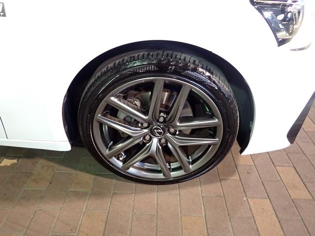 ＩＳ ＩＳ３００ｈ　Ｆスポーツ　純正フルセグＳＤナビ　Ｂカメラ　ＬＥＤオートヘッドライト　ＥＴＣ　赤レザーシート　パーキングセンサー　レクサスセーフティセンス　ＢＳＭ　クルーズコントロール　カードキー　シートエアコン　純正ＡＷ（32枚目）