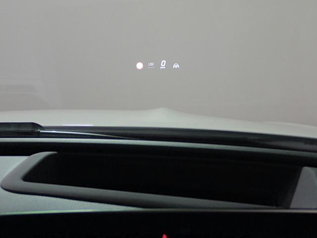 Ｃクラス Ｃ２００アバンギャルド　純正フルセグナビ　アラウンドビューモニター　ＬＥＤオートヘッドライト　前後ドラレコ　ＥＴＣ　ＢＳＭ　シートヒーター　クルーズコントロール　ハーフレザーシート　スマートキー　ヘッドアップディスプレイ（7枚目）