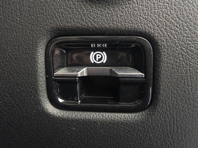 Ｃクラス Ｃ２００アバンギャルド　純正フルセグナビ　アラウンドビューモニター　ＬＥＤオートヘッドライト　前後ドラレコ　ＥＴＣ　ＢＳＭ　シートヒーター　クルーズコントロール　ハーフレザーシート　スマートキー　ヘッドアップディスプレイ（15枚目）