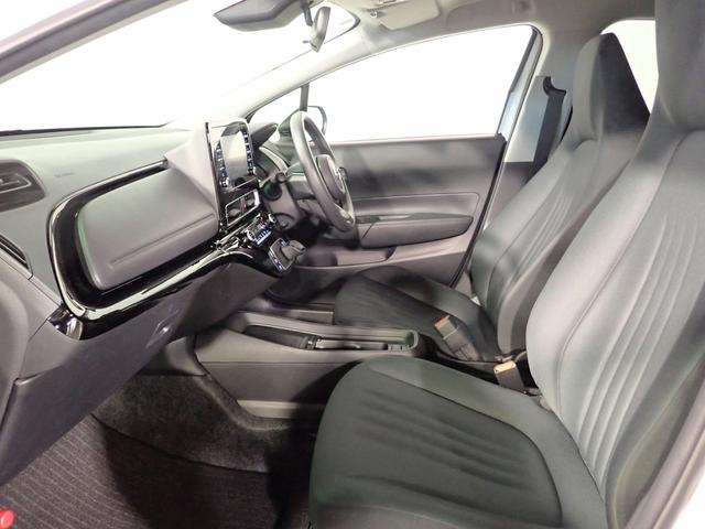 アクア Ｘ　純正ＳＤナビ　Ｂカメラ　ＬＥＤオートヘッドライト　オートハイビーム　ブルートゥース対応　スマートキー　トヨタセーフティセンス　クルーズコントロール　ＣＶＴ　ＶＳＡ　ＡＢＳ　ＳＲＳ（21枚目）