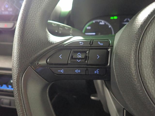 ヤリス ハイブリッドX 純正SDナビ Bカメラ トヨタセーフティセンス オートヘッドライト オートハイビーム ETC キーレス パーキングセンサー クルーズコントロール ブルートゥース対応 CVT ABS スペアーキー(12枚目)