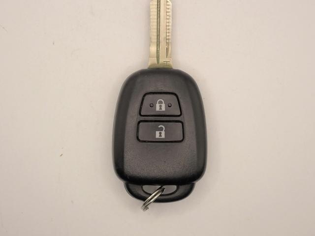 アクア Ｌ　社外ＳＤナビ　Ｂカメラ　トヨタセーフティセンス　ＥＴＣ　ドラレコ　キーレス　オートハイビーム　アイドリングストップ　電格ミラー　ＣＶＴ　ブルートゥース対応　プリクラッシュセーフティ（9枚目）