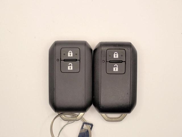 ワゴンＲ ＦＸ　純正オーディオ　シートヒーター　パーキングセンサー　オートハイビーム　オートヘッドライト　スマートキー　デュアルカメラブレーキサポート　ＣＶＴ　ＡＢＳ　ＳＲＳ　ＶＳＡ　スペアーキー（10枚目）