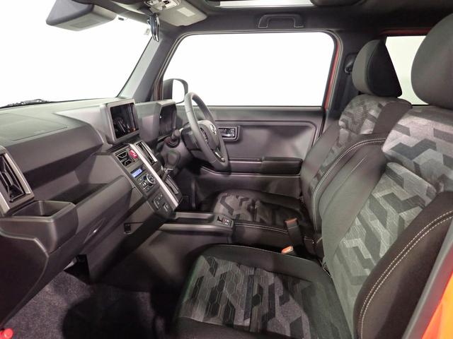 タフト G ダーククロムベンチャー オーディオレス 届出済未使用車 Bカメラ LEDオートヘッドライト スカイトップルーフ シートヒーター クルーズコントロール スマートアシスト ルーフレール 純正アルミホイール CVT スマートキー(21枚目)