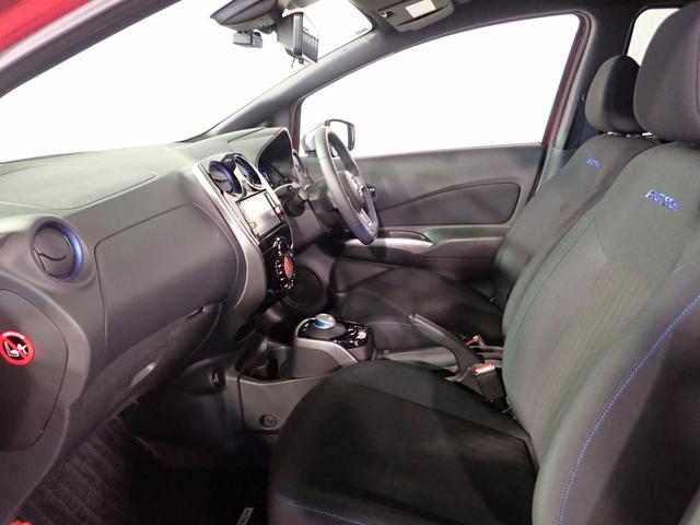 ノート ｅ－パワーオーテック　純正フルセグＳＤナビ　アラウンドビューモニター　ＬＥＤオートヘッドライト　ドラレコ　オートハイビーム　デジタルインナーミラー　パーキングセンサー　スマートキー　純正ＡＷ　ブルートゥース対応　ＣＶＴ（22枚目）