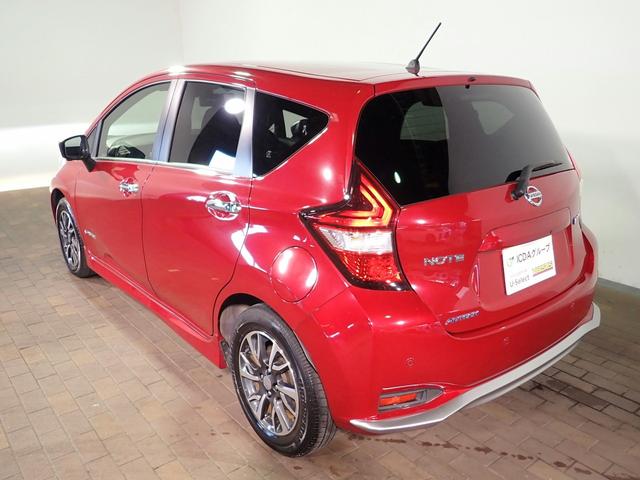 ノート ｅ－パワーオーテック　純正フルセグＳＤナビ　アラウンドビューモニター　ＬＥＤオートヘッドライト　ドラレコ　オートハイビーム　デジタルインナーミラー　パーキングセンサー　スマートキー　純正ＡＷ　ブルートゥース対応　ＣＶＴ（31枚目）