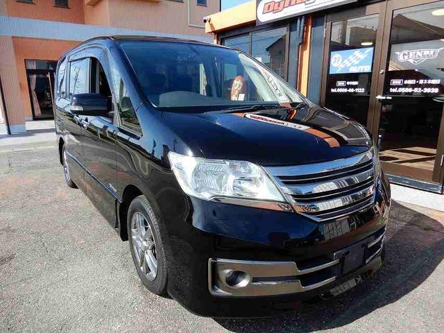 セレナ ライダー　ブラックライン　Ｓ－ハイブリッド　禁煙車　スマートキー　プッシュスタート　アイドリングストップ　両側パワースライドドア　８インチＨＤＤナビ　フルセグ　ＣＤ　ＤＶＤ　Ｂｌｕｅｔｏｏｔｈ　バックカメラ　フリップダウンモニター　ＥＴＣ（8枚目）