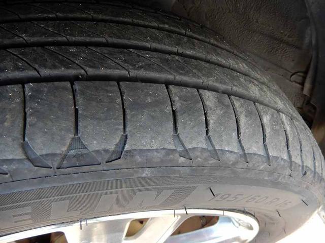 セレナ ライダー　ブラックライン　Ｓ－ハイブリッド　禁煙車　スマートキー　プッシュスタート　アイドリングストップ　両側パワースライドドア　８インチＨＤＤナビ　フルセグ　ＣＤ　ＤＶＤ　Ｂｌｕｅｔｏｏｔｈ　バックカメラ　フリップダウンモニター　ＥＴＣ（24枚目）