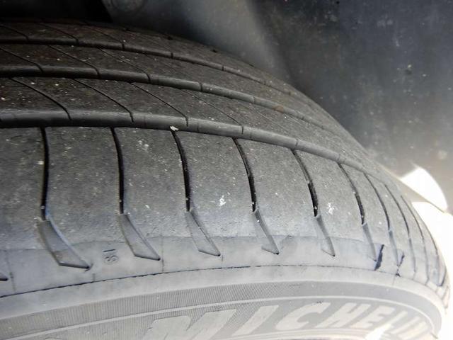 セレナ ライダー　ブラックライン　Ｓ－ハイブリッド　禁煙車　スマートキー　プッシュスタート　アイドリングストップ　両側パワースライドドア　８インチＨＤＤナビ　フルセグ　ＣＤ　ＤＶＤ　Ｂｌｕｅｔｏｏｔｈ　バックカメラ　フリップダウンモニター　ＥＴＣ（26枚目）