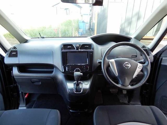 セレナ ライダー　ブラックライン　Ｓ－ハイブリッド　禁煙車　スマートキー　プッシュスタート　アイドリングストップ　両側パワースライドドア　８インチＨＤＤナビ　フルセグ　ＣＤ　ＤＶＤ　Ｂｌｕｅｔｏｏｔｈ　バックカメラ　フリップダウンモニター　ＥＴＣ（27枚目）