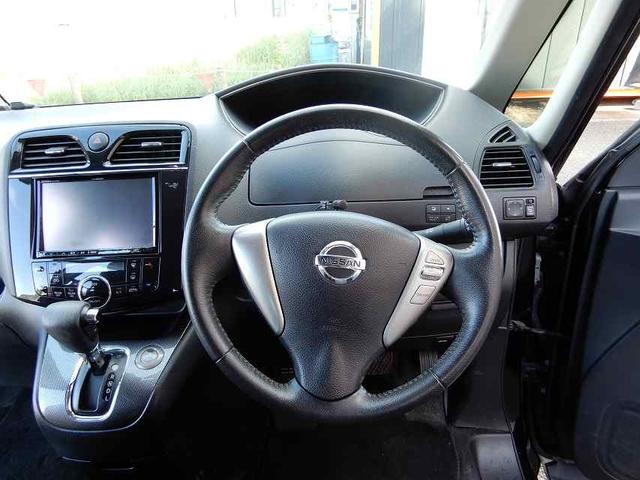 セレナ ライダー　ブラックライン　Ｓ－ハイブリッド　禁煙車　スマートキー　プッシュスタート　アイドリングストップ　両側パワースライドドア　８インチＨＤＤナビ　フルセグ　ＣＤ　ＤＶＤ　Ｂｌｕｅｔｏｏｔｈ　バックカメラ　フリップダウンモニター　ＥＴＣ（28枚目）